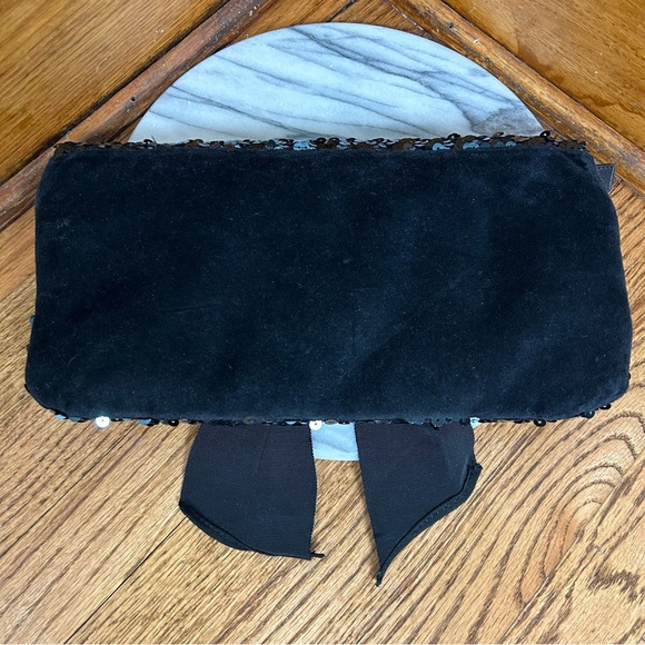 *SOLD*Juicy Couture | Sequined Faux Velvet Convertible Bowed Clutch - Picture 6 of 15
